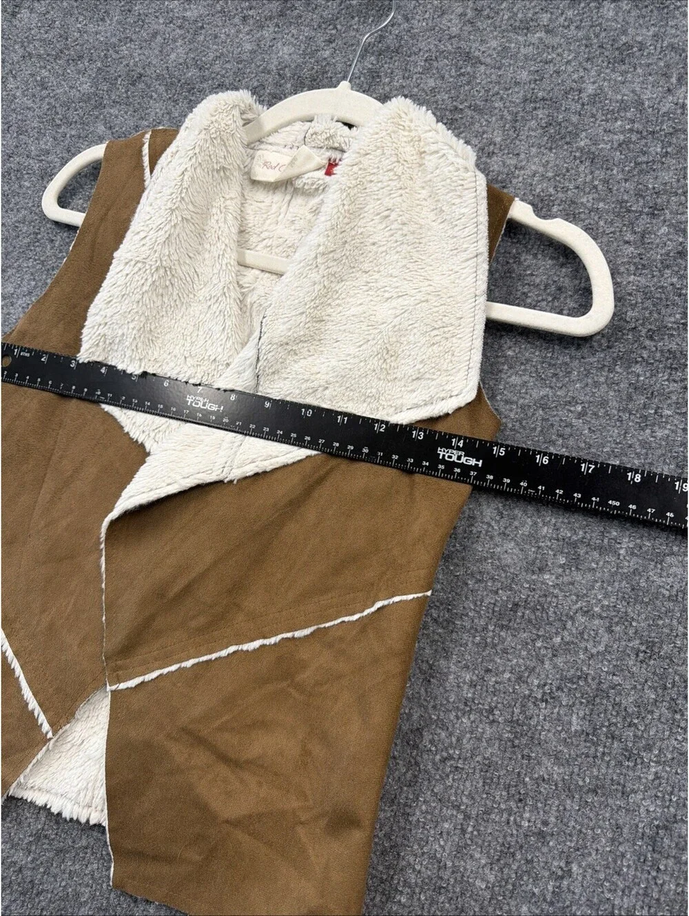 Girls Red Camel Brown Faux Sherpa Lined Open Front Sleeveless Vest Sz M
